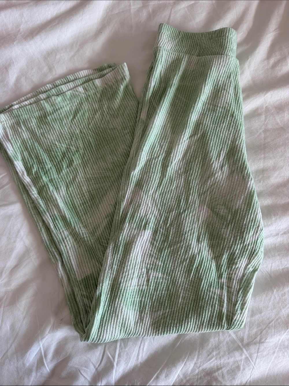Roxy Soft Ribbed Palm Print Wide Leg. Flowy. Cozy. Light Green